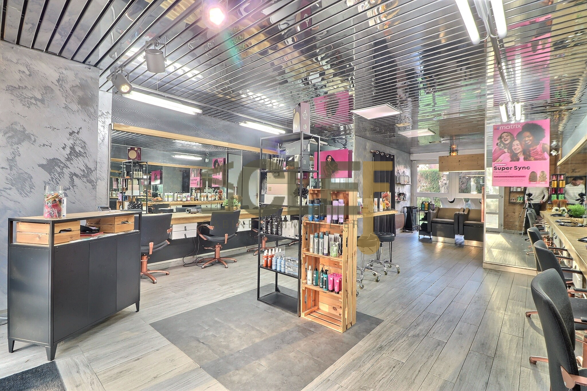 VENTE FONDS DE COMMERCE SALON DE COIFFURE 52M2 | Prix : 110000 €